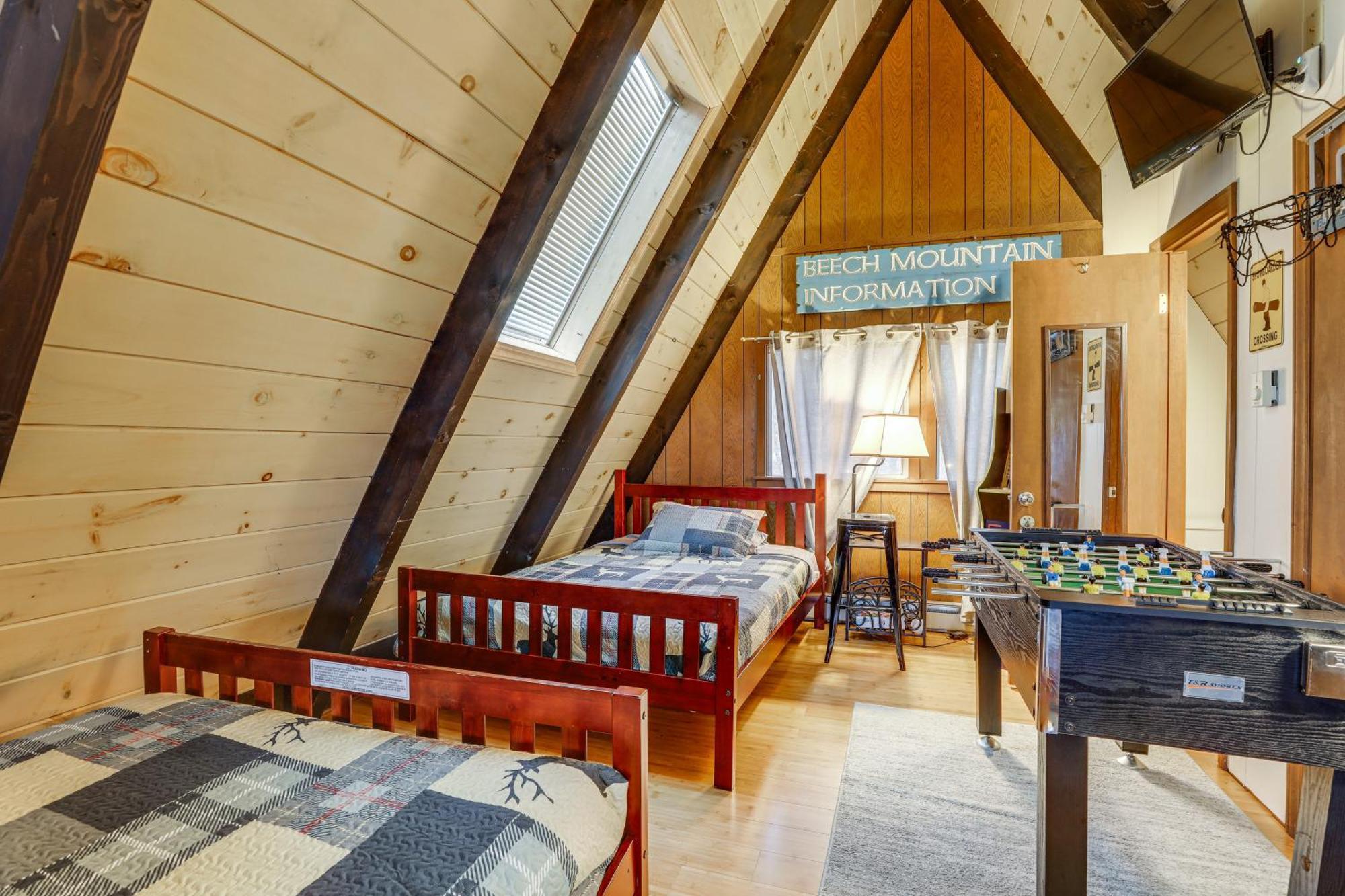 A-Frame Cabin With Hot Tub 1 Mi To Beech Mountain! Экстерьер фото